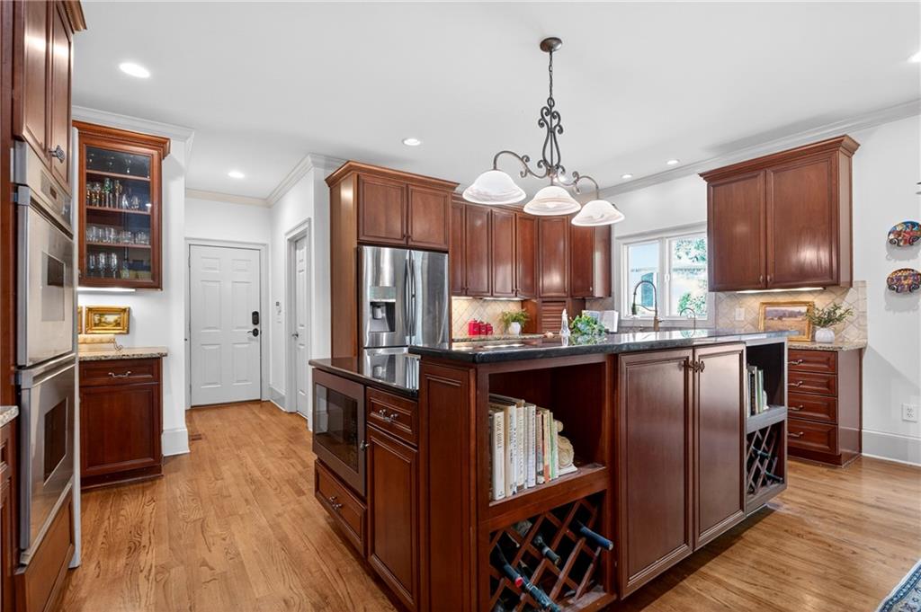 2612 Canopy Lane