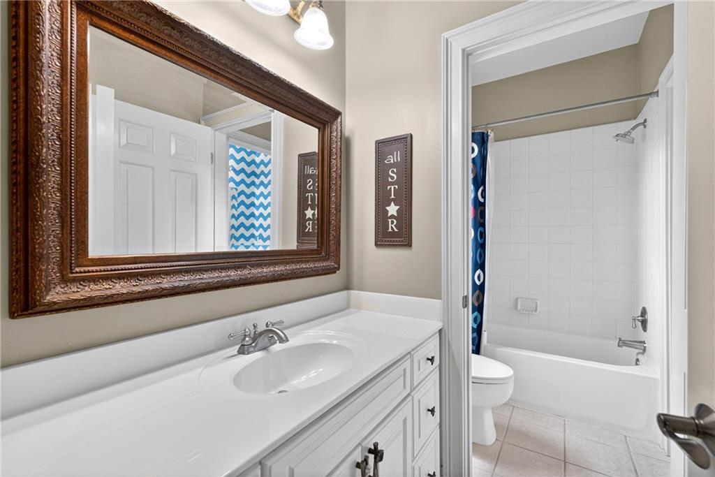 2612 Canopy Lane