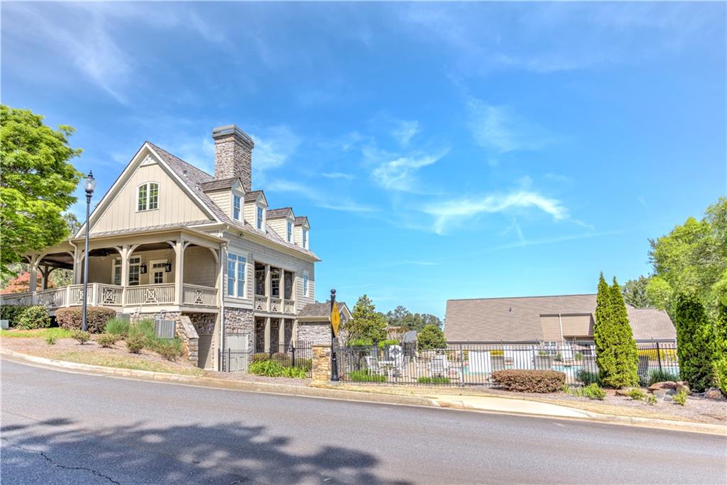 232 Glens Loop