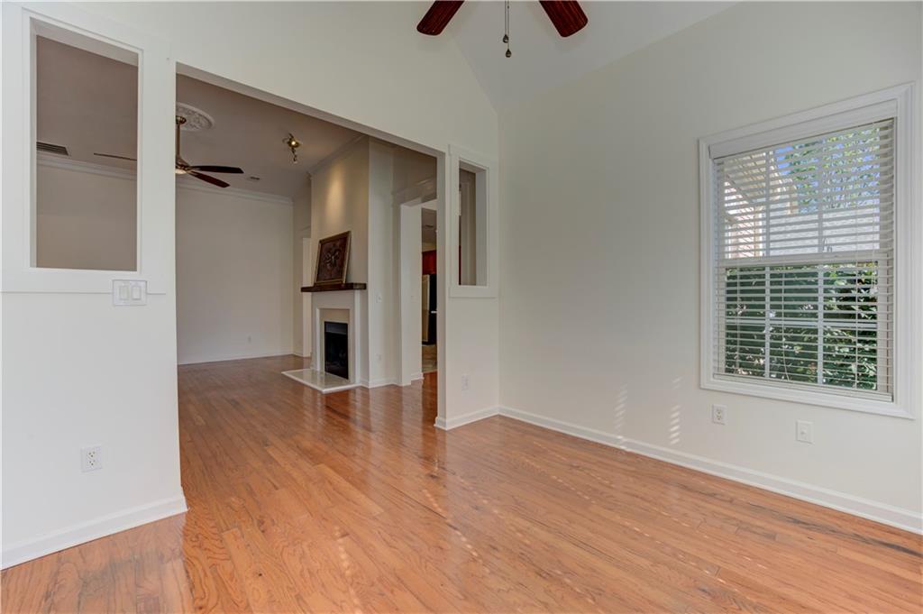 232 Glens Loop