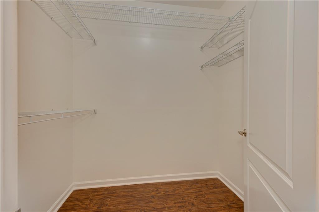232 Glens Loop