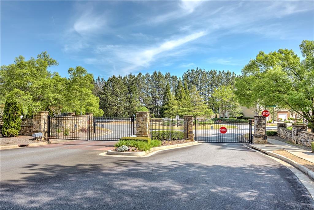232 Glens Loop