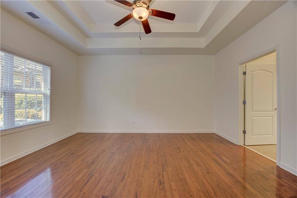 232 Glens Loop