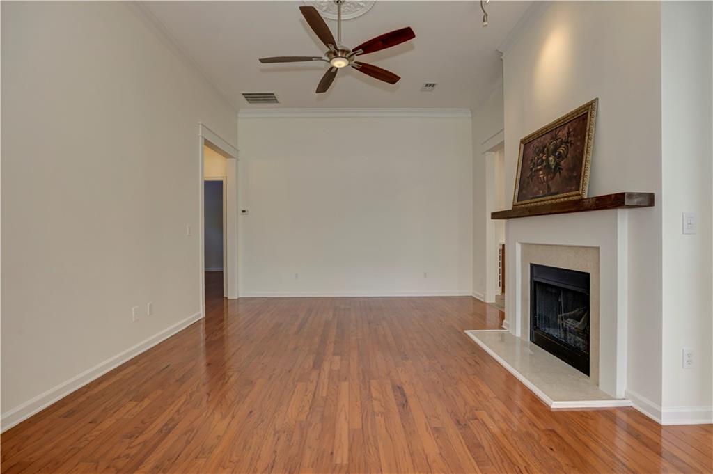 232 Glens Loop