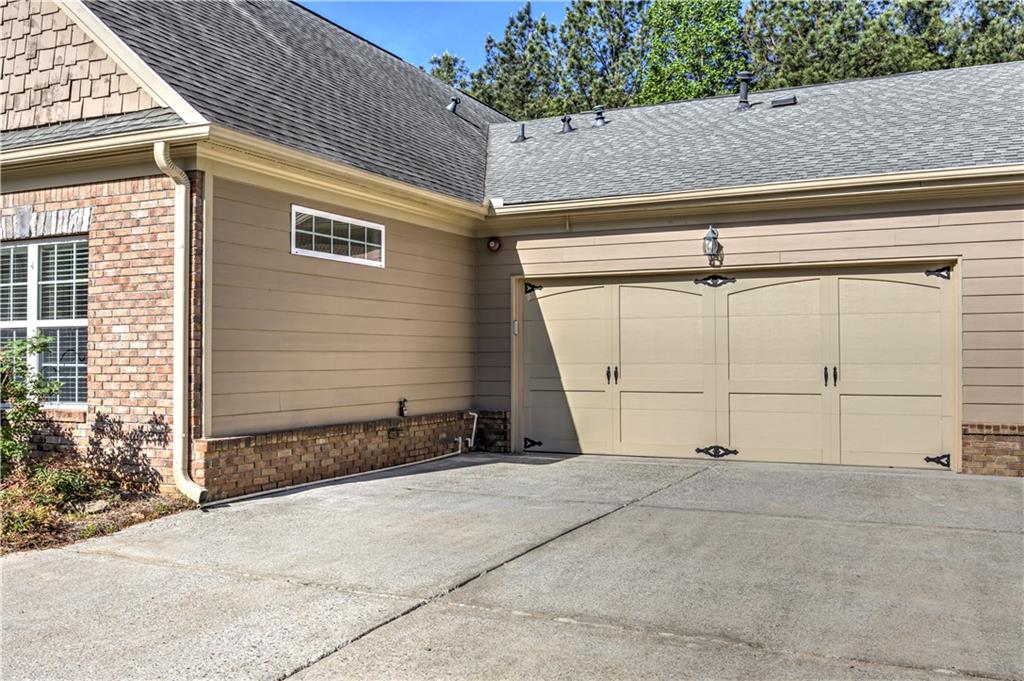 232 Glens Loop