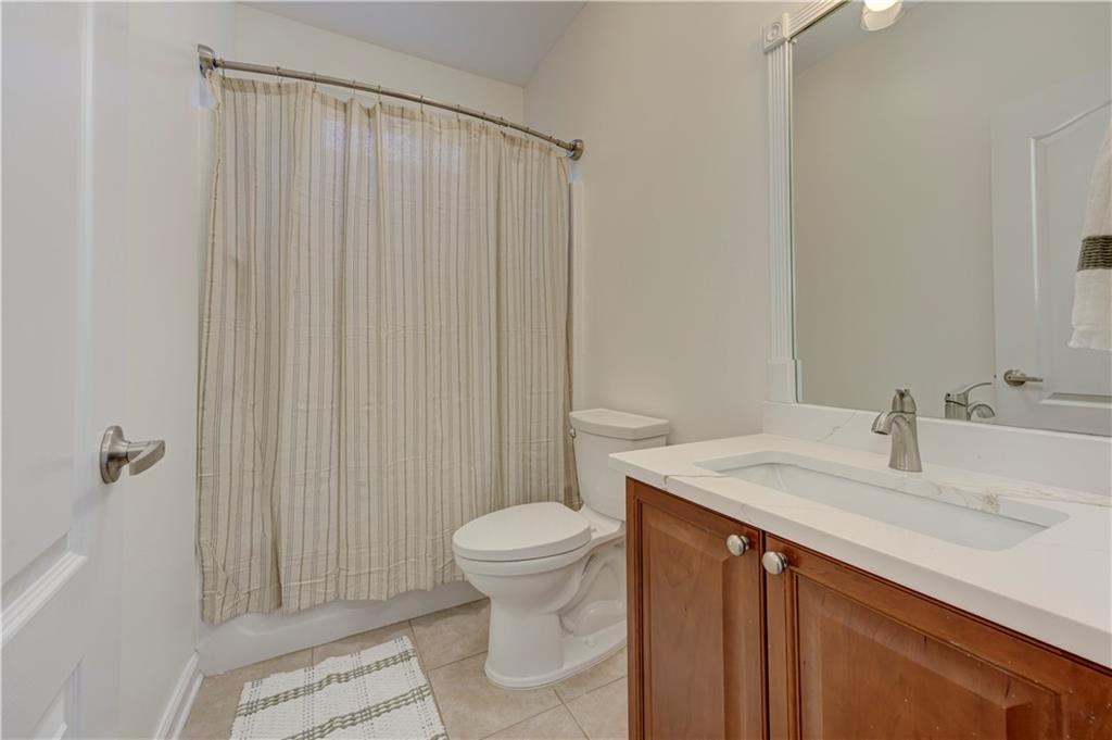 232 Glens Loop