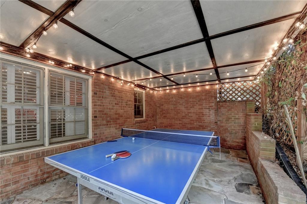 10100 Twingate Drive