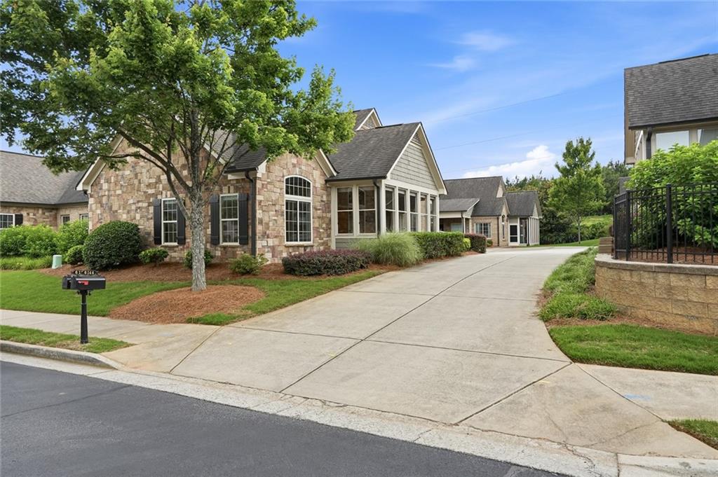 6144 Brookhaven Circle