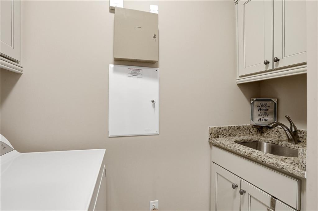 6144 Brookhaven Circle