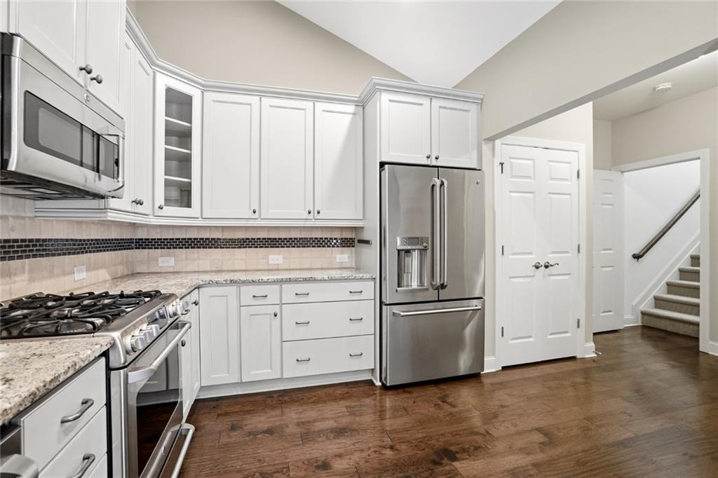 6144 Brookhaven Circle