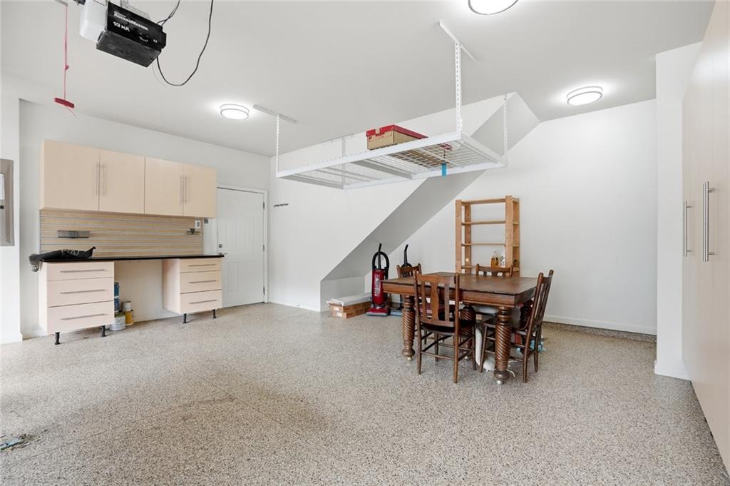 6144 Brookhaven Circle