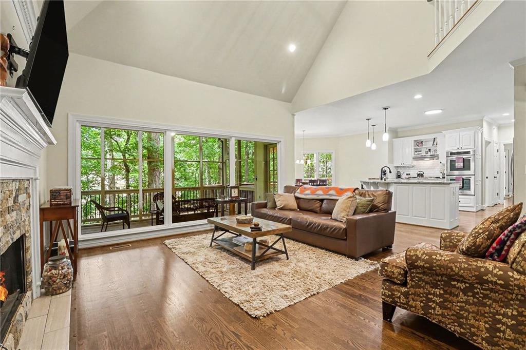 350 Creekview Terrace