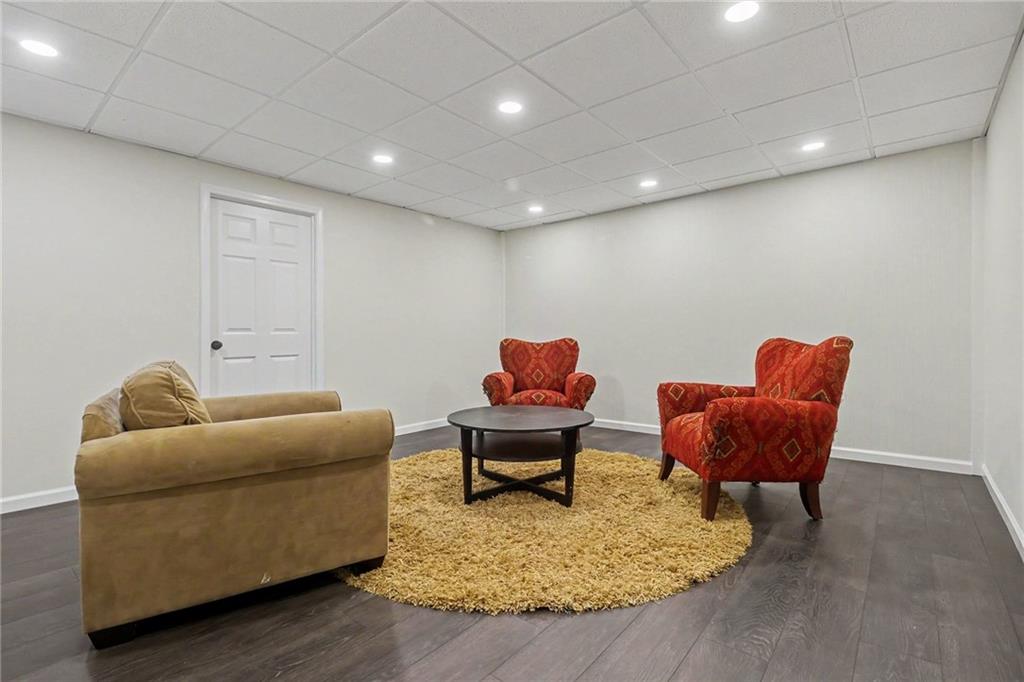350 Creekview Terrace
