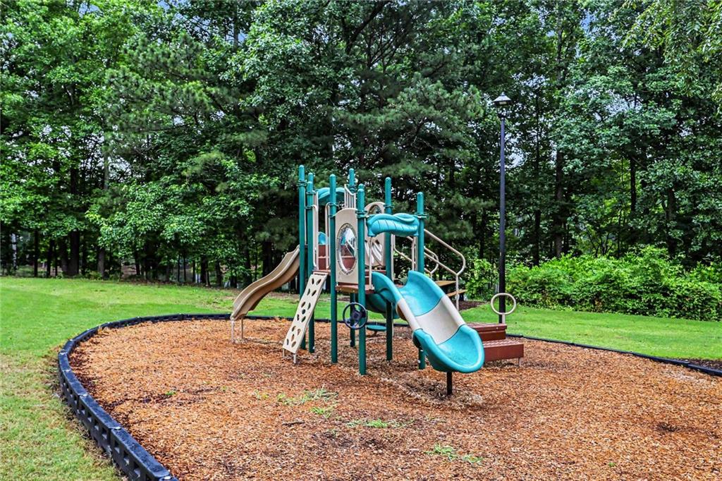 350 Creekview Terrace