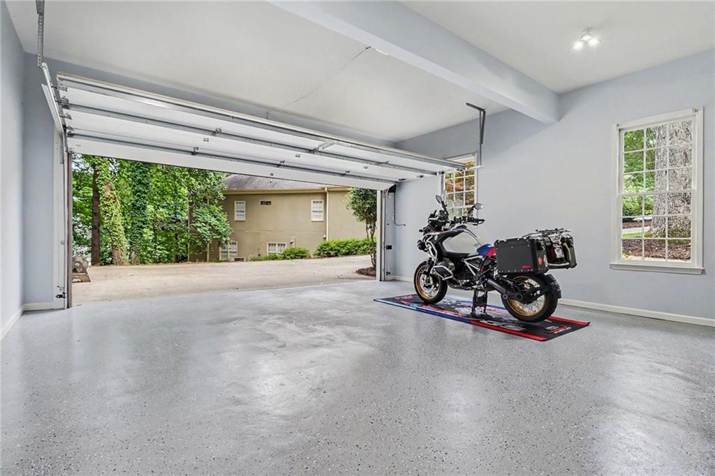 350 Creekview Terrace