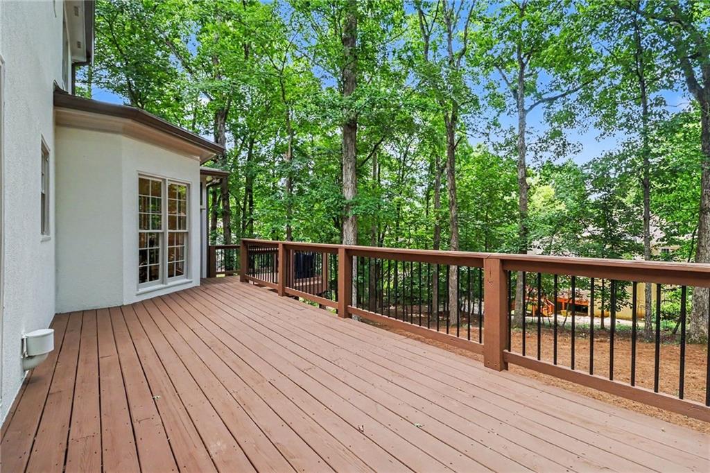 350 Creekview Terrace