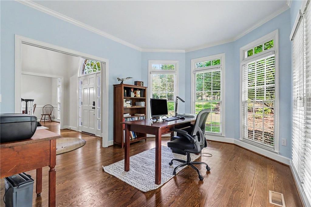 350 Creekview Terrace