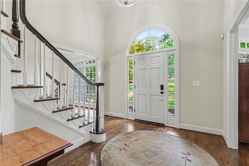 350 Creekview Terrace
