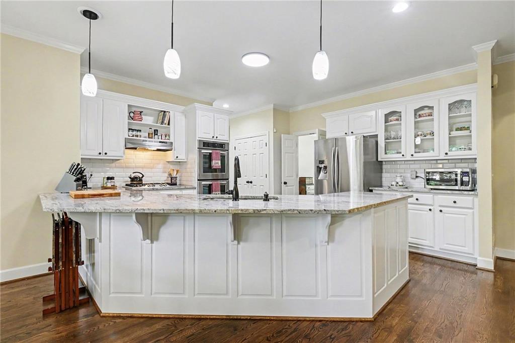 350 Creekview Terrace