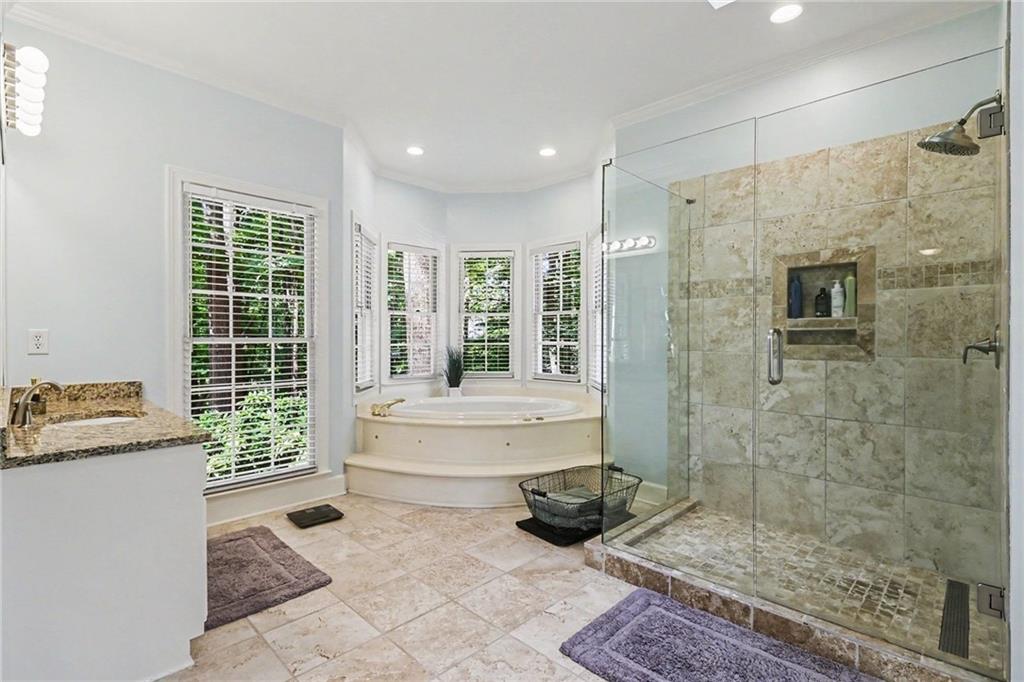 350 Creekview Terrace