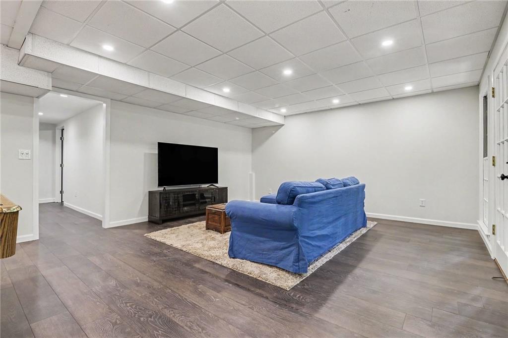 350 Creekview Terrace