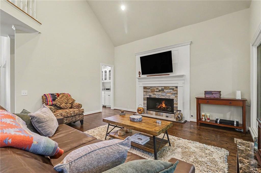 350 Creekview Terrace