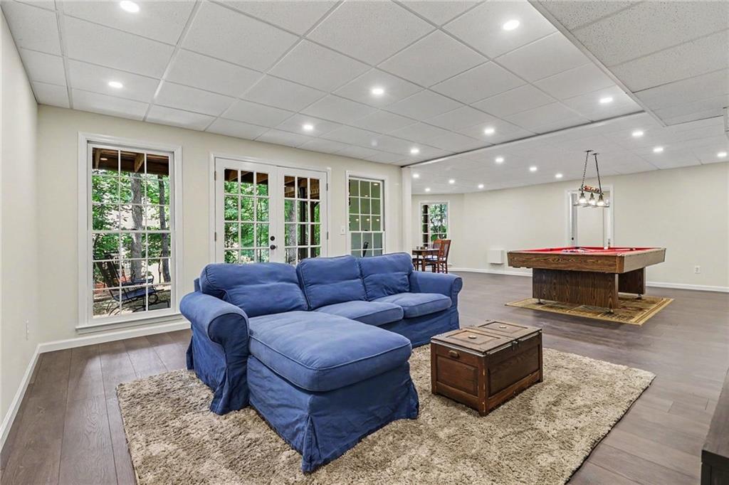 350 Creekview Terrace