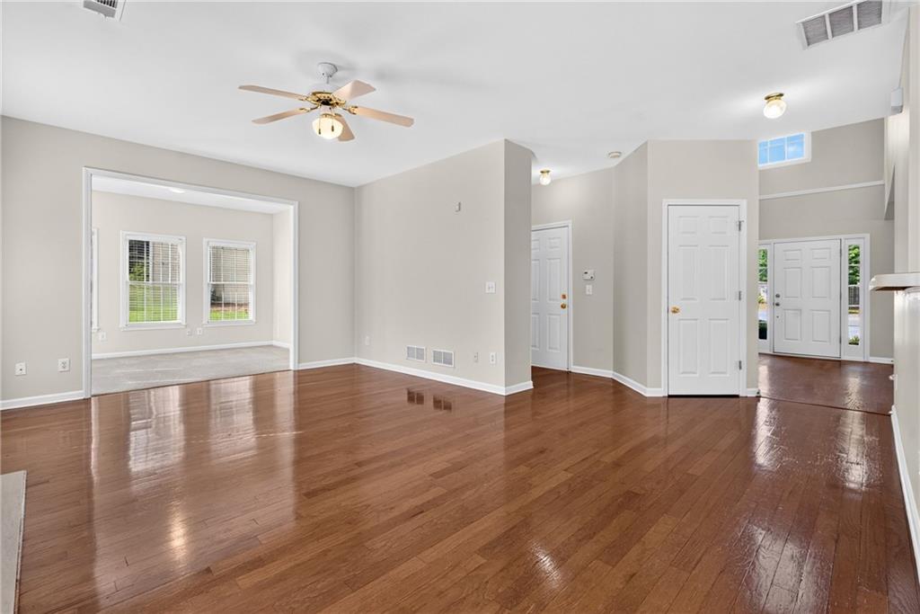 2311 Ravinia Court NE