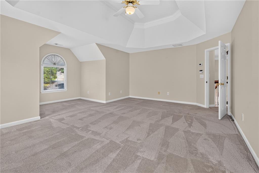 2311 Ravinia Court NE