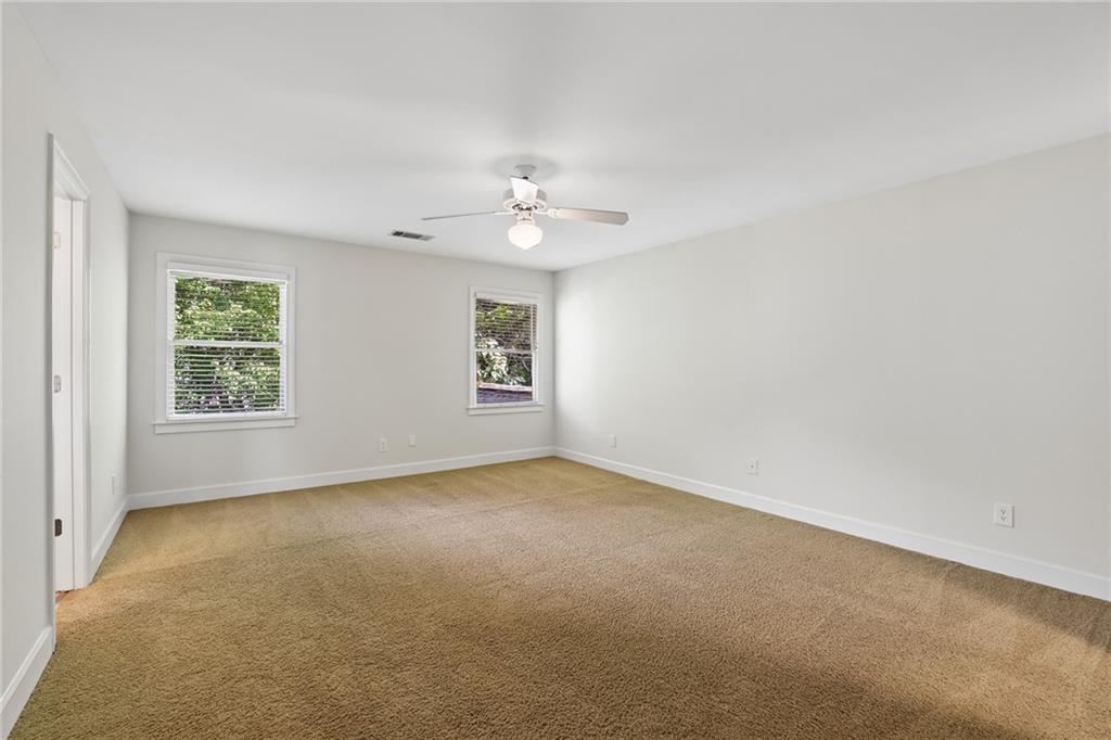 12135 Helleri Hollow