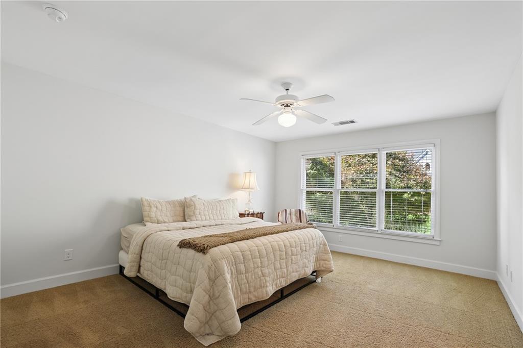 12135 Helleri Hollow