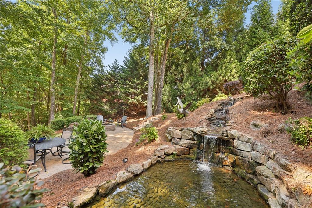 465 W Magnolia Circle