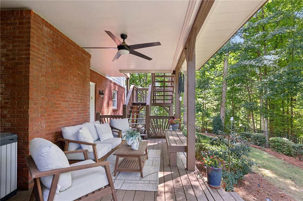 465 W Magnolia Circle