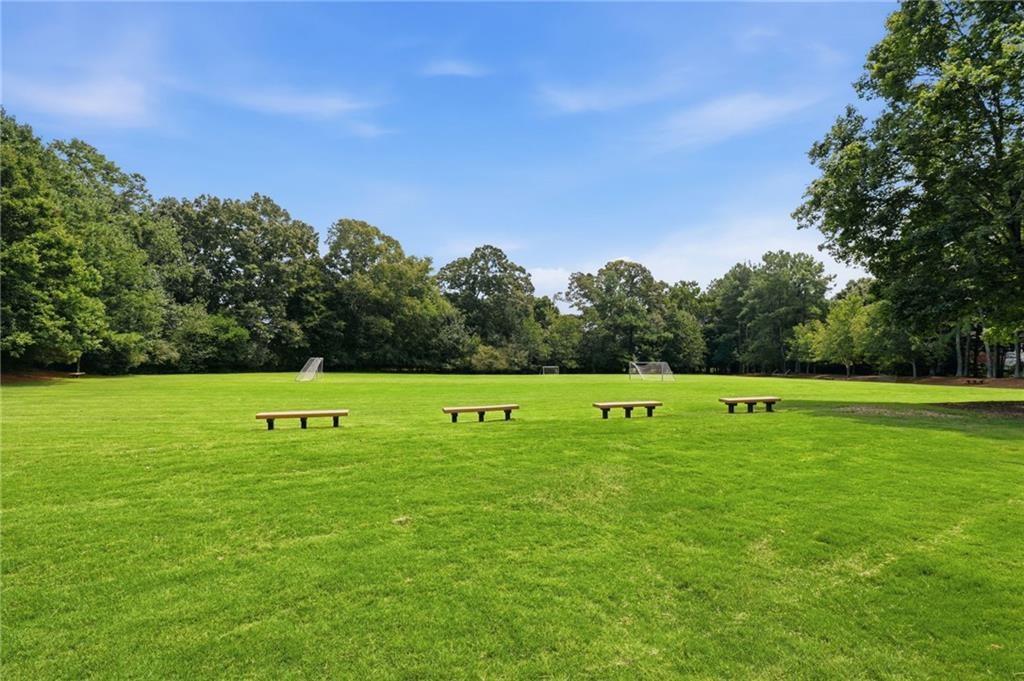 465 W Magnolia Circle