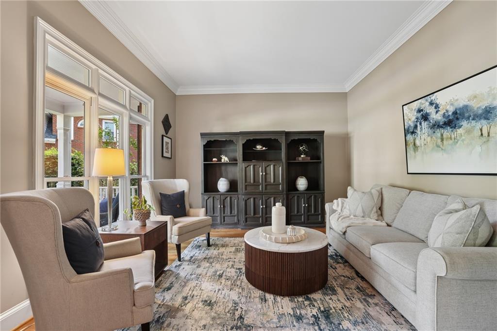 465 W Magnolia Circle