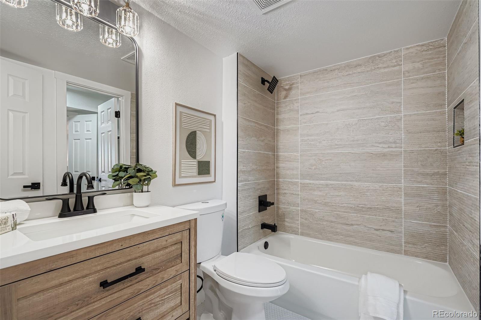 9662 Brentwood Way Unit: 106