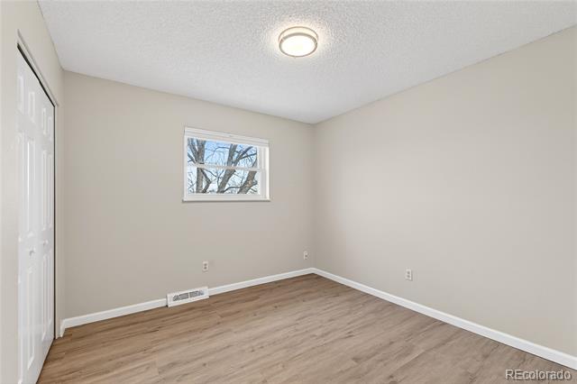 16221 W 56th Place