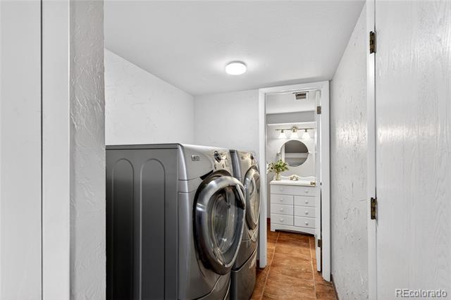 16221 W 56th Place