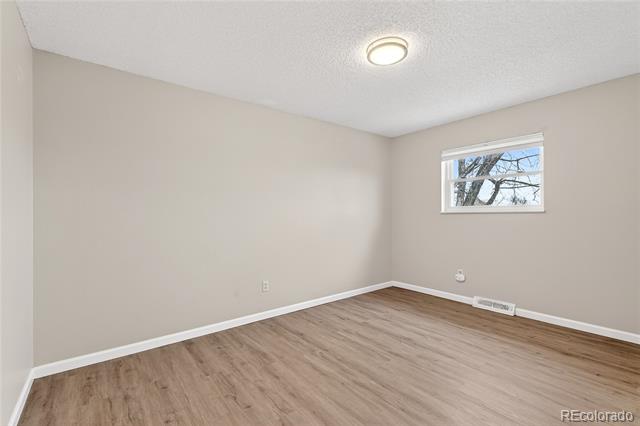 16221 W 56th Place