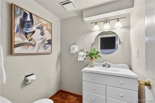 16221 W 56th Place