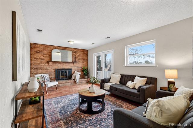 16221 W 56th Place