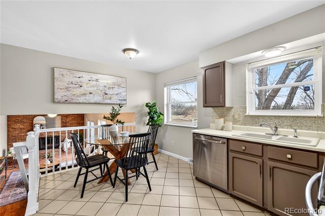 16221 W 56th Place