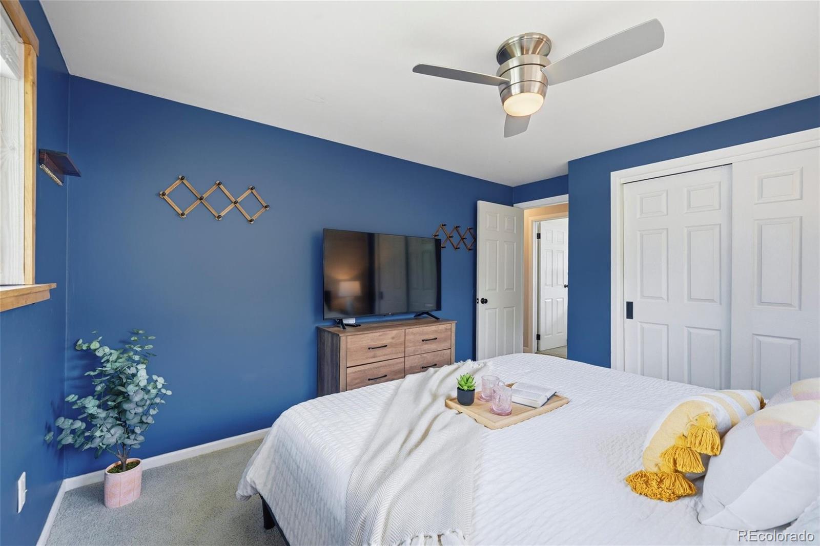5357 Field Circle