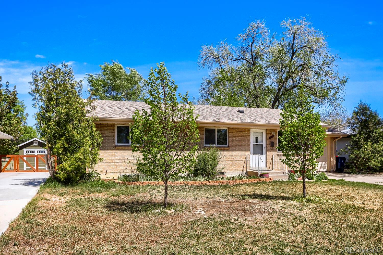 230 Agate Way