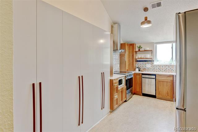 11358 W 85th Place