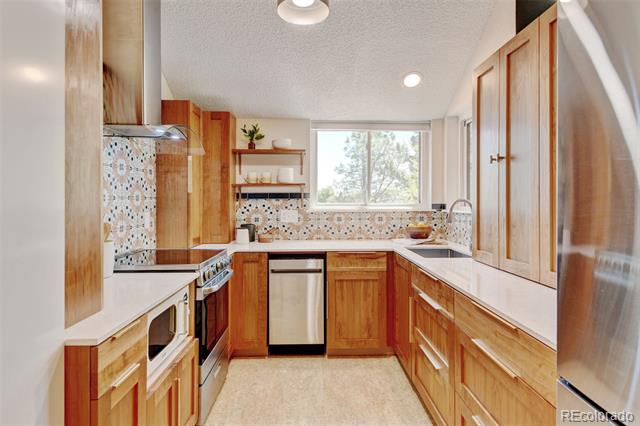 11358 W 85th Place