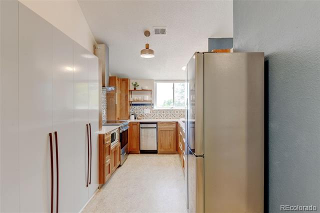 11358 W 85th Place