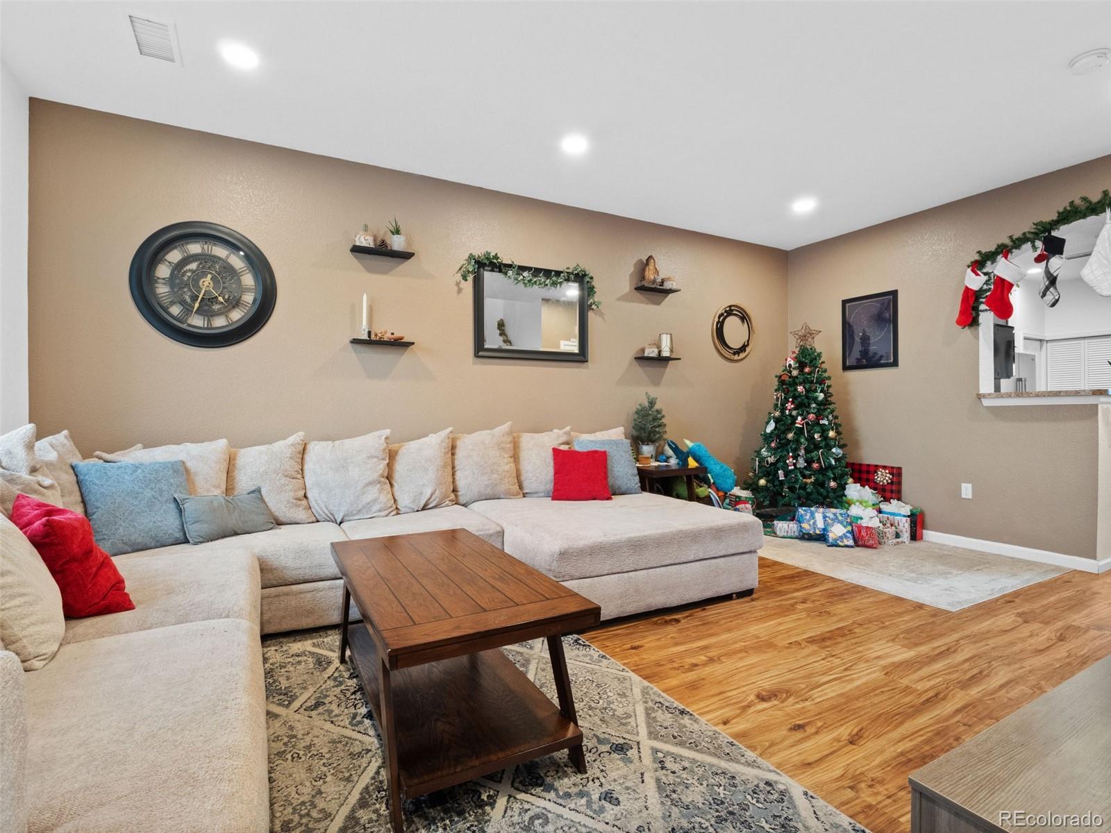 12767 Ivanhoe Street