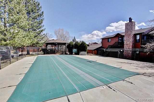 9409 W 89th Circle