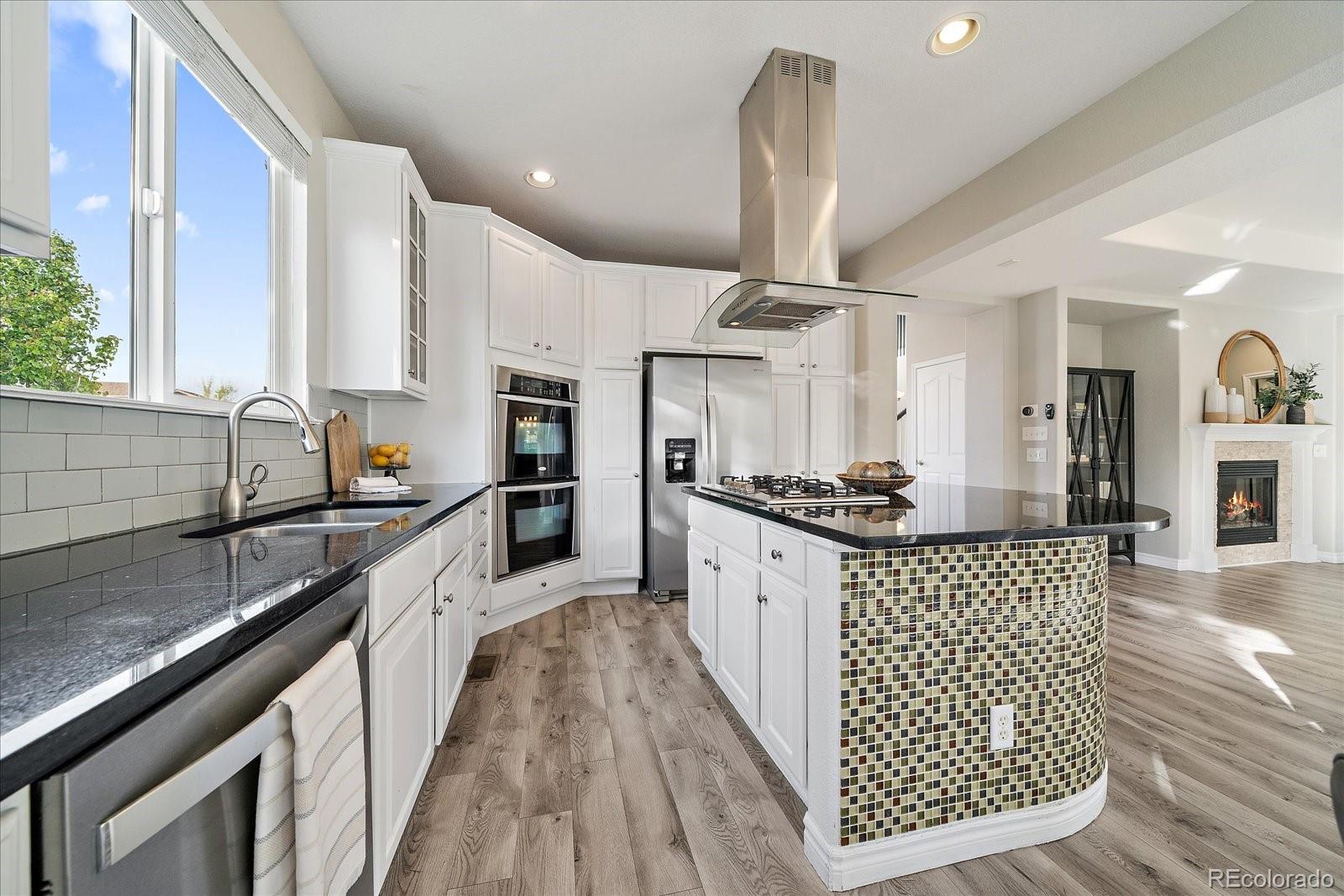 4850 Bluegate Lane